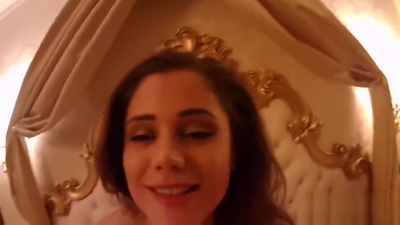 My Private Life & Public Sex In Venezia With Little Caprice