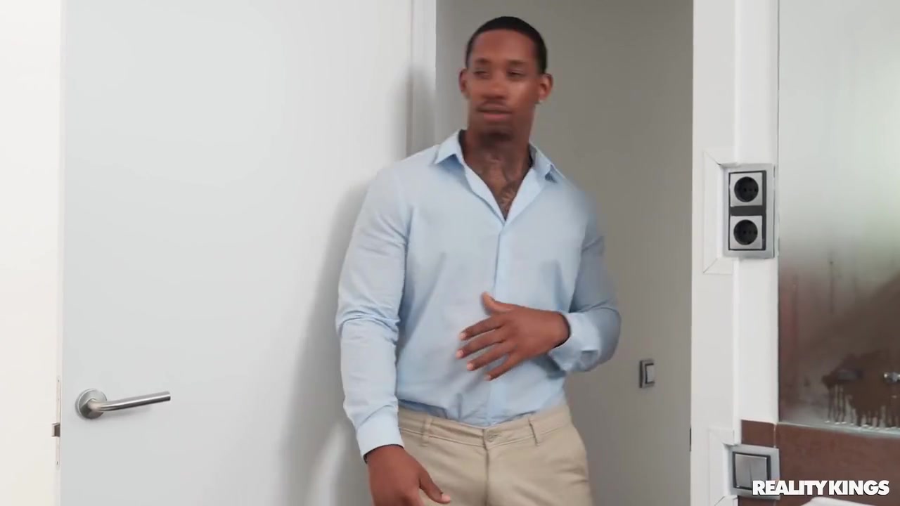 Lexi Love And Jesus Reyes In Catches On The Shower Masturbating!