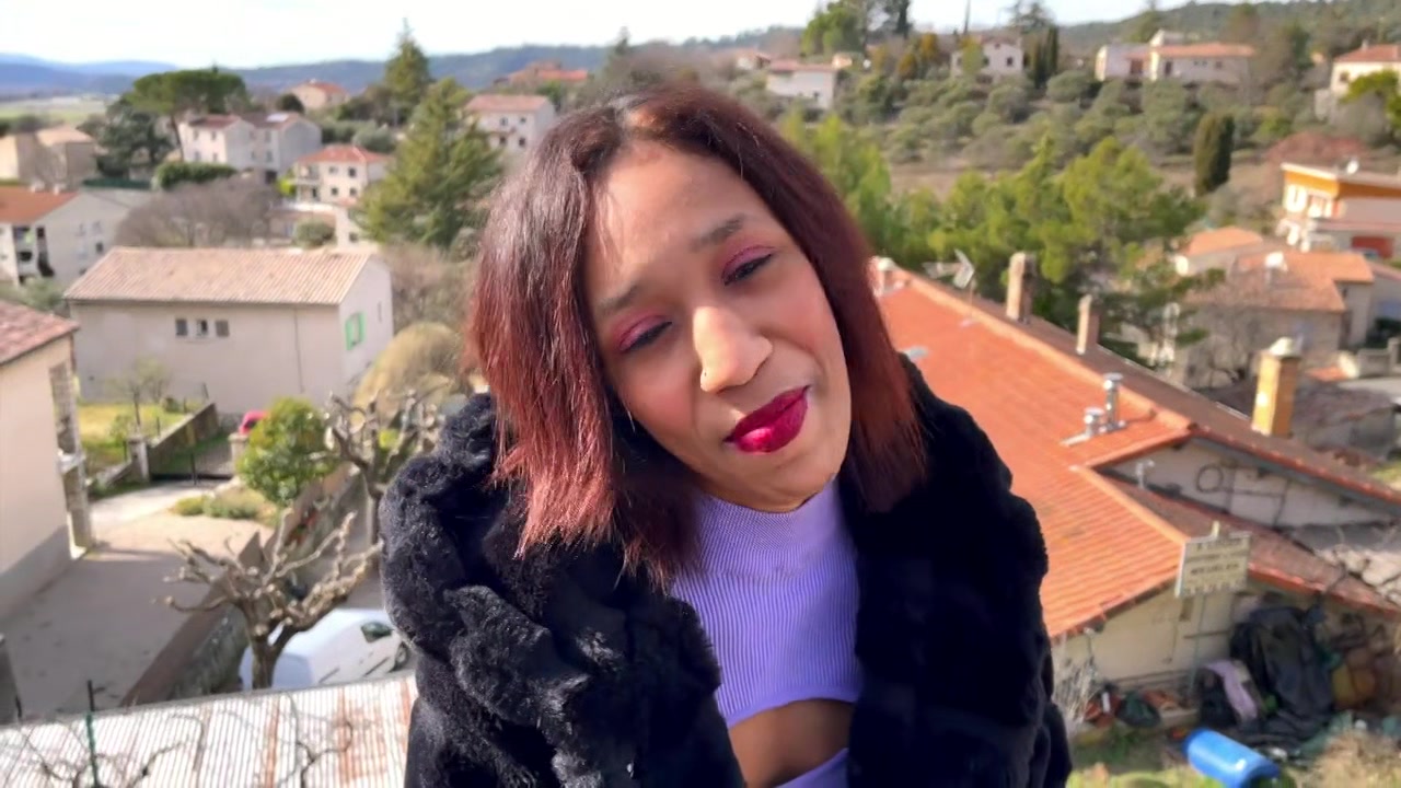 Horny, shaken but delighted! - Jacquie et Michel TV