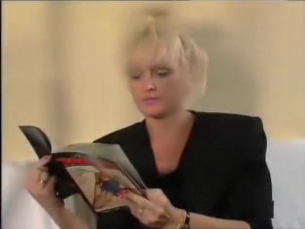 The Story Of Shannon Dinovision German