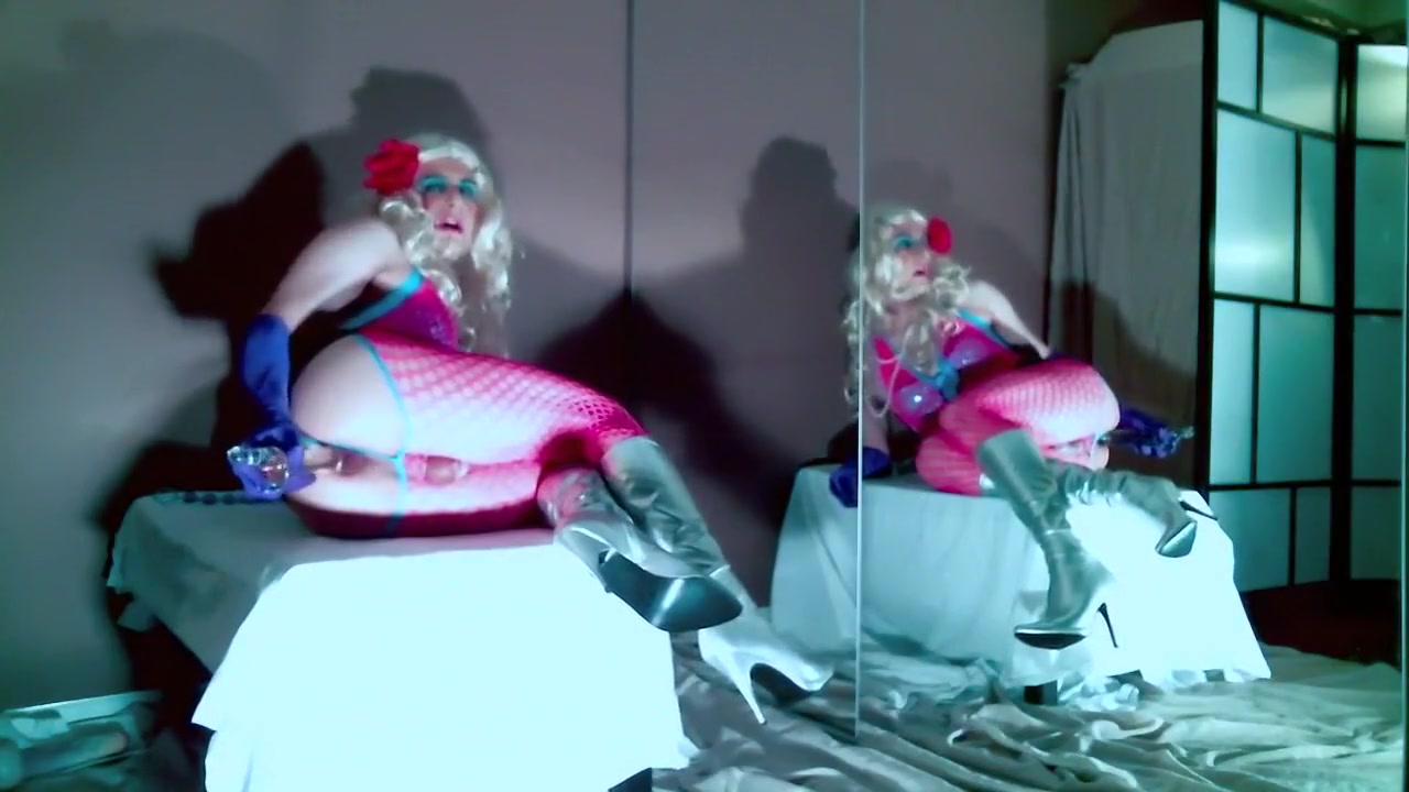 Pink Fishnet Silver BooTS