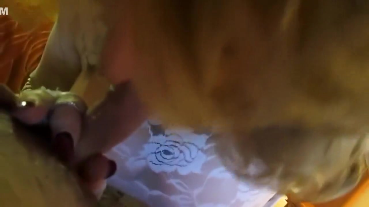 Sissy Sucks