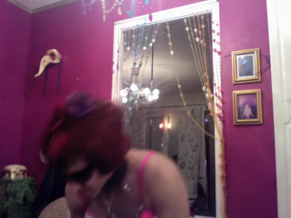 Moniq, cute crossdresser have fun