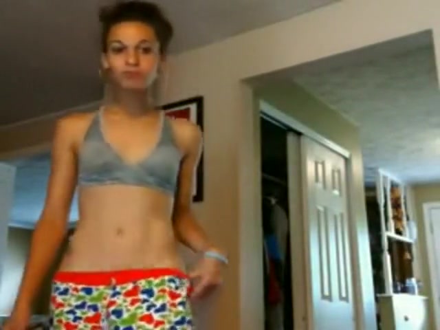 Sweet teen 18+ TS poses