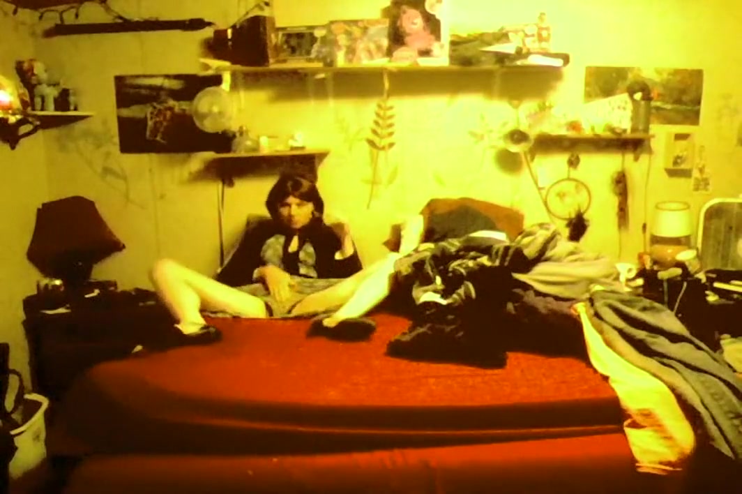 Me sissy sluff playing with my sissy sluff