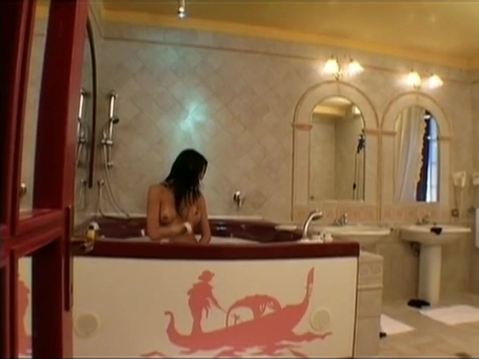 Bathroom relax with a busty tranny chick