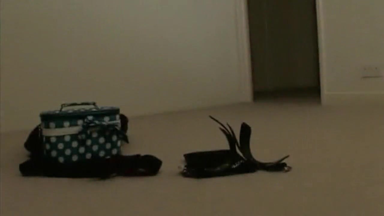 Redhead kitty jerks on the floor