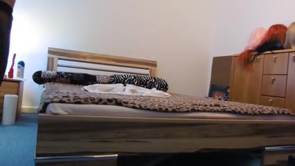 Geile Sissy Nadine Dildo Show ganz privat