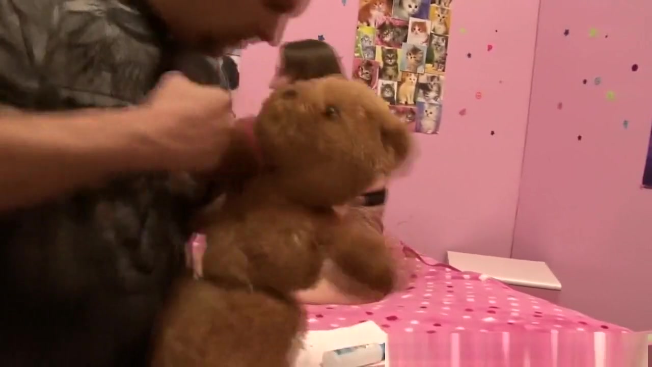 Tranny sucks and tugs rod