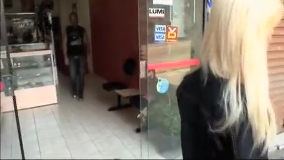 A White teenager 18+ And her fuck-buddy Are kissing