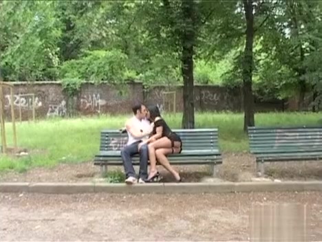 wet Latin shetwink Puts her arse To Work