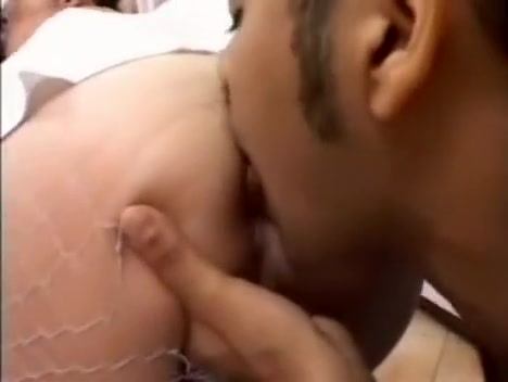 golden-haired Sthis chabmale With guy And ..