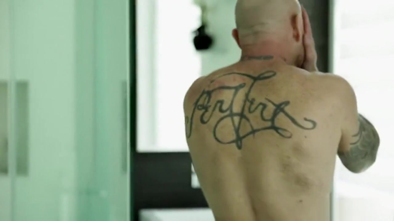 Ftm Buck Angel Destroys Ts Tori Mayes Juicy Ass Using Toy