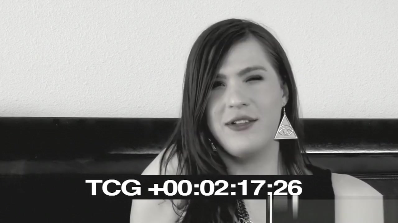 Tranny hottie rides cock