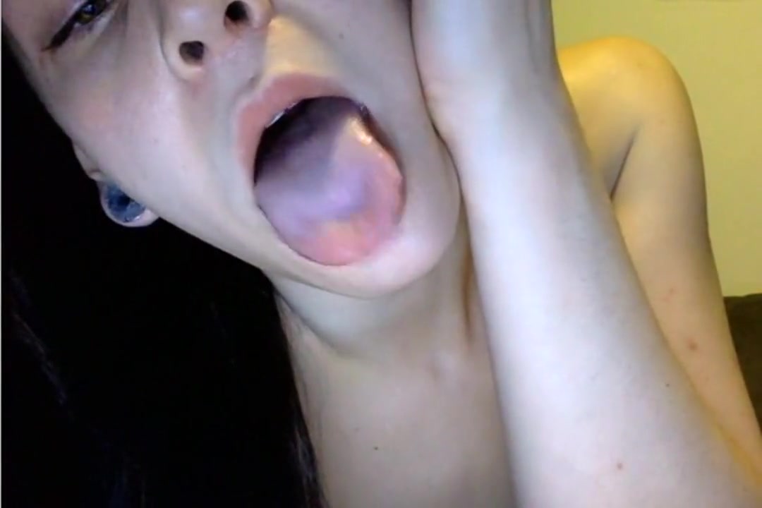 TS Jessica makes black guy cums