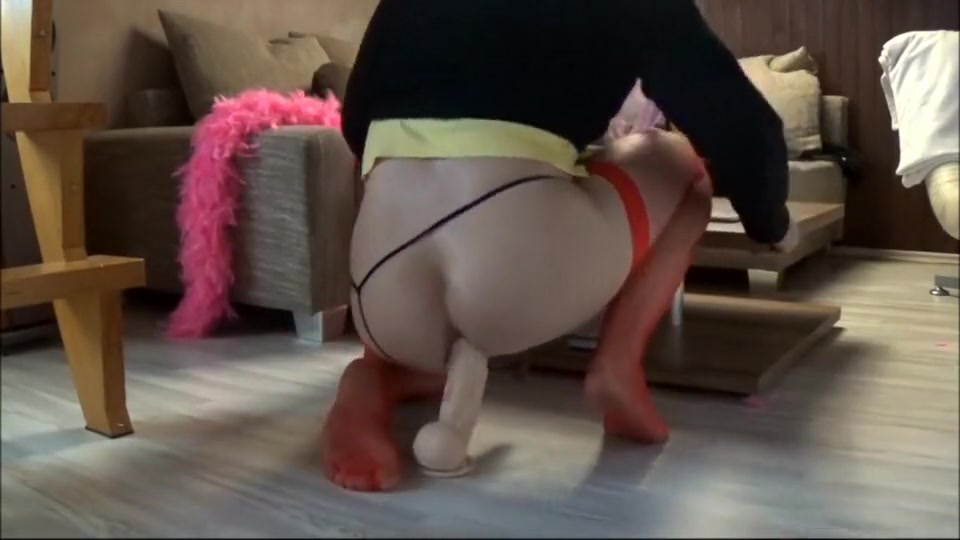 Sissy anal big didlo