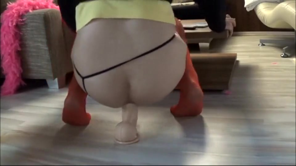 Sissy anal big didlo