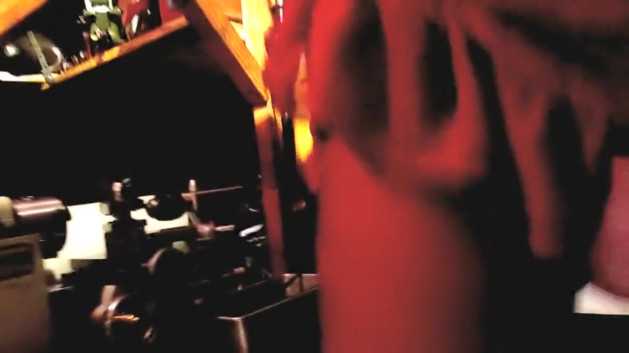 Solo tranny sex alone