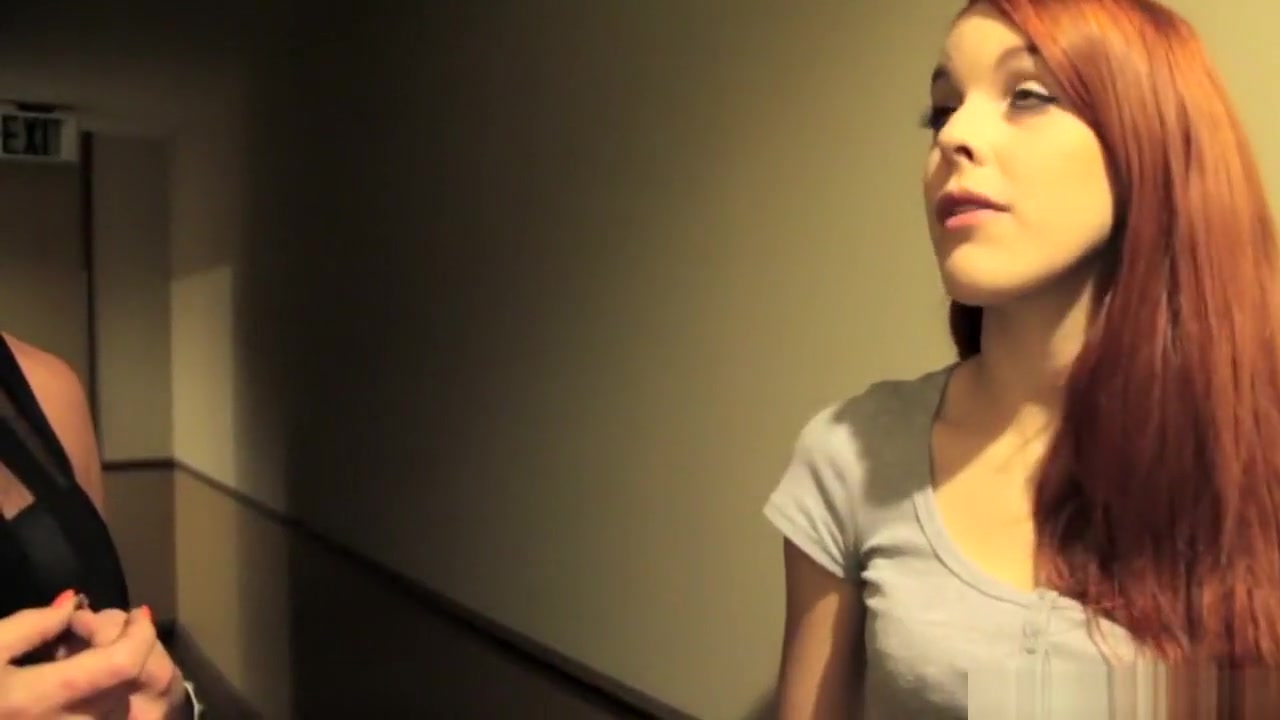 Mature les tgirl anal toyed by ginger teen 18+