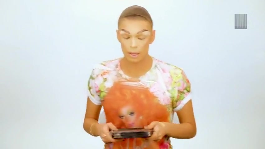 Valentina Hot Make-Up