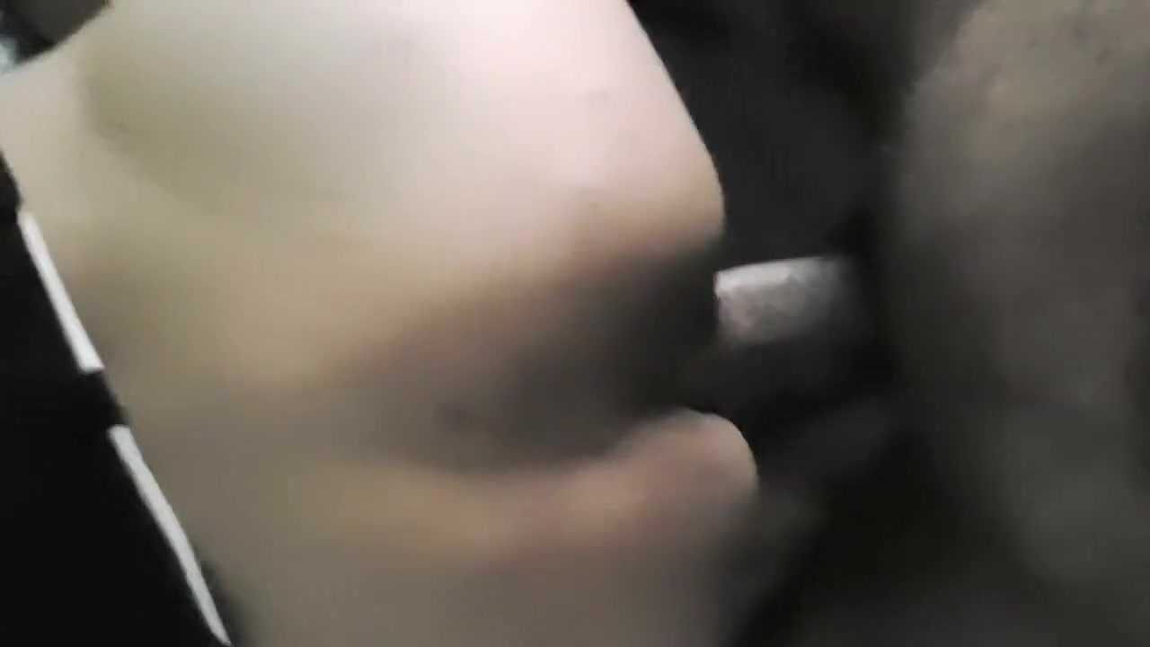Fucking a Shemale Bareback and Creampie