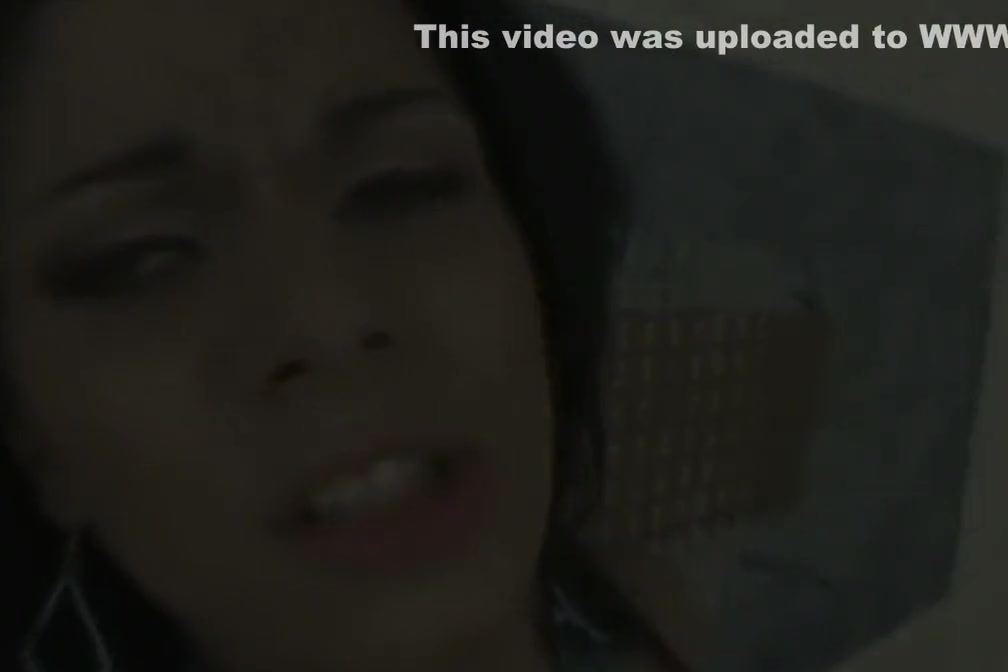 Sasha Hevyn gets hot jerking