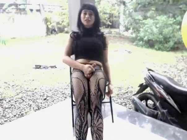 Cute Filipina Shemale In Fishnets Plays