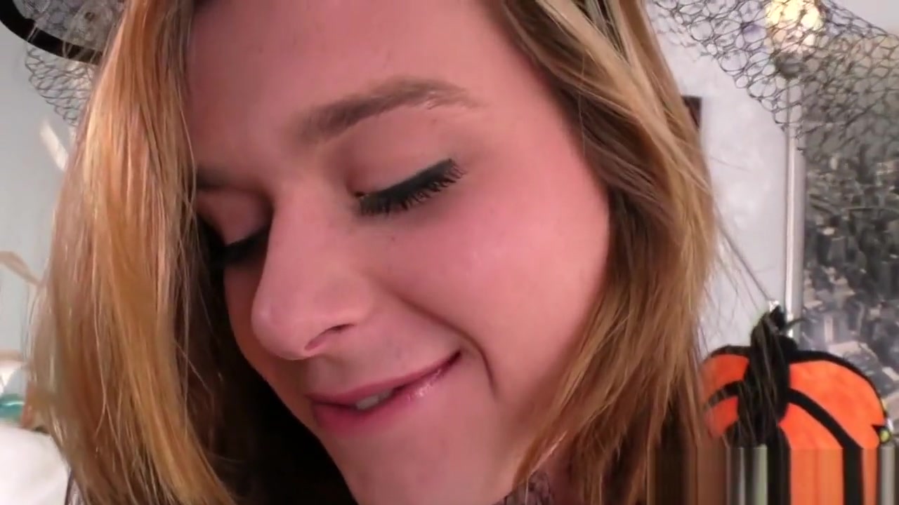 Ginger babe facialized by lesbian tranny
