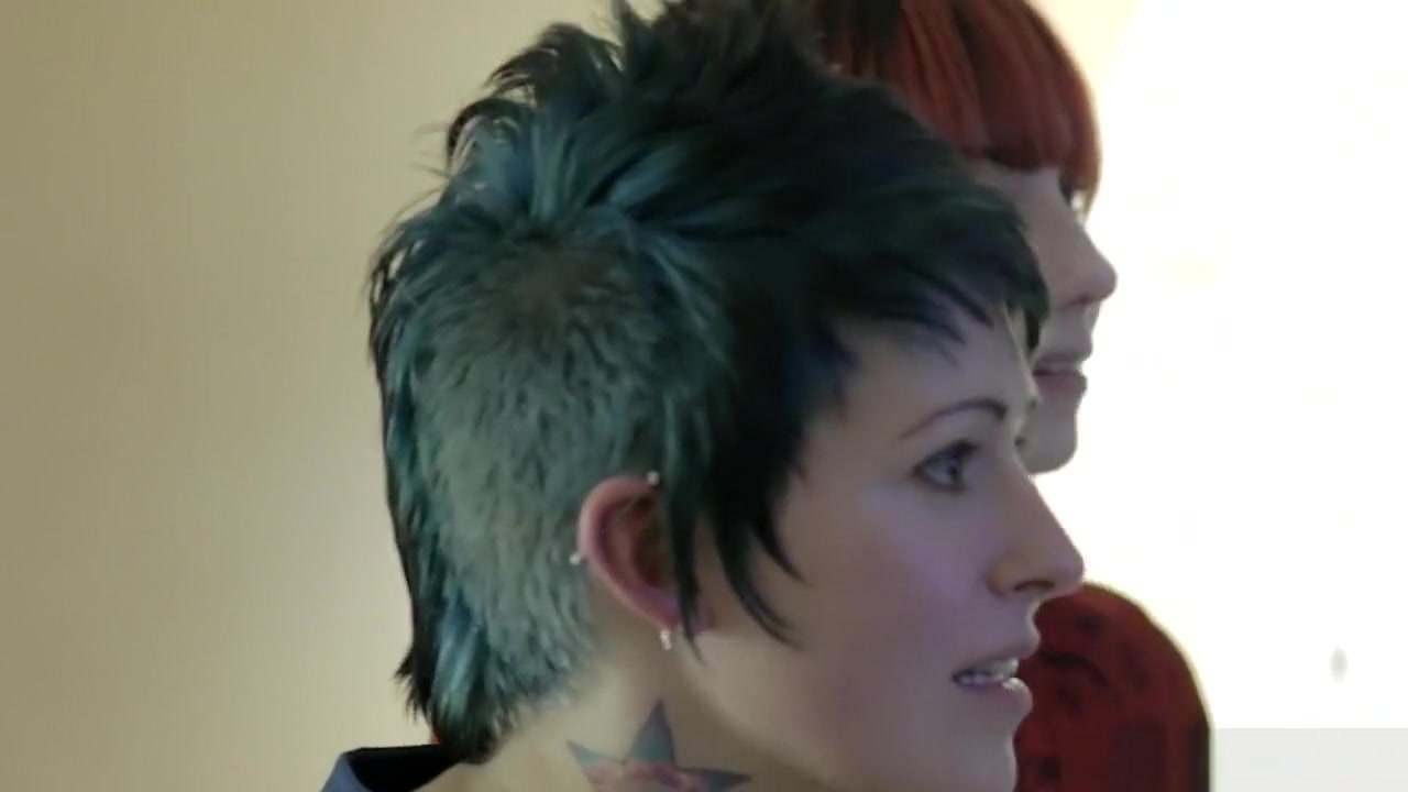 Lesbian emo tgirl licking sixtynine