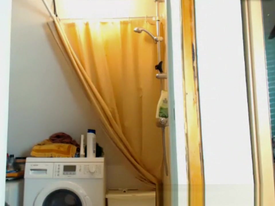 Naughty Shower Fun with Hot Tranny