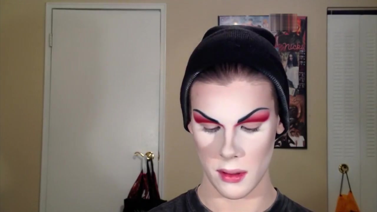 Dark drag