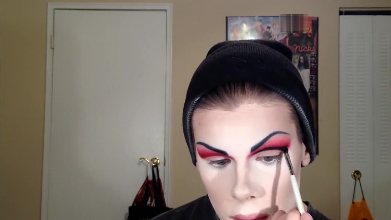 Dark drag
