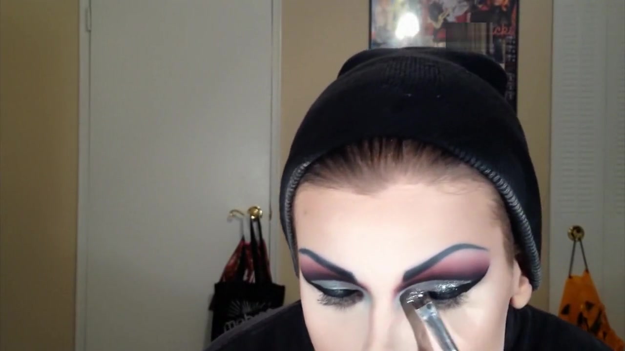 Dark drag