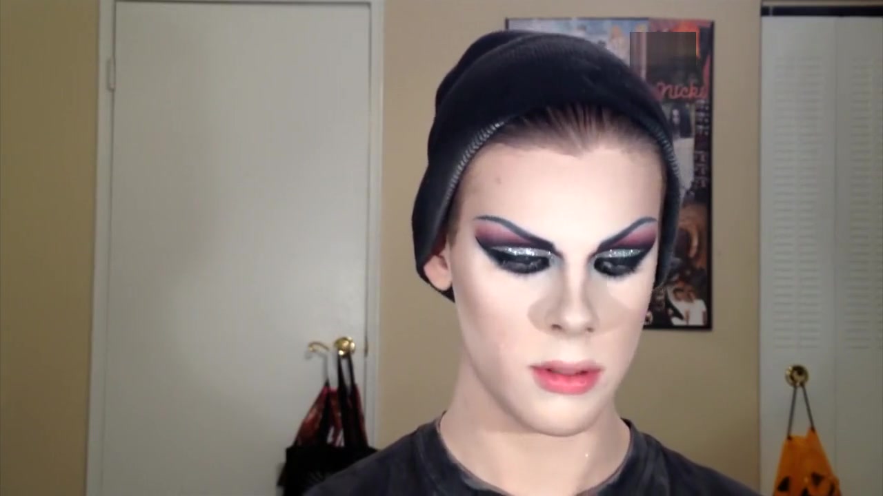 Dark drag