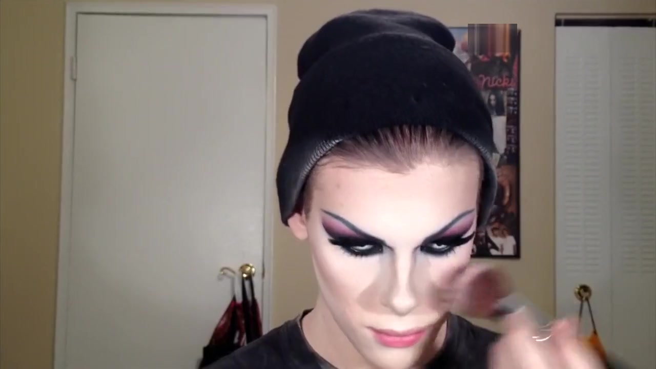 Dark drag