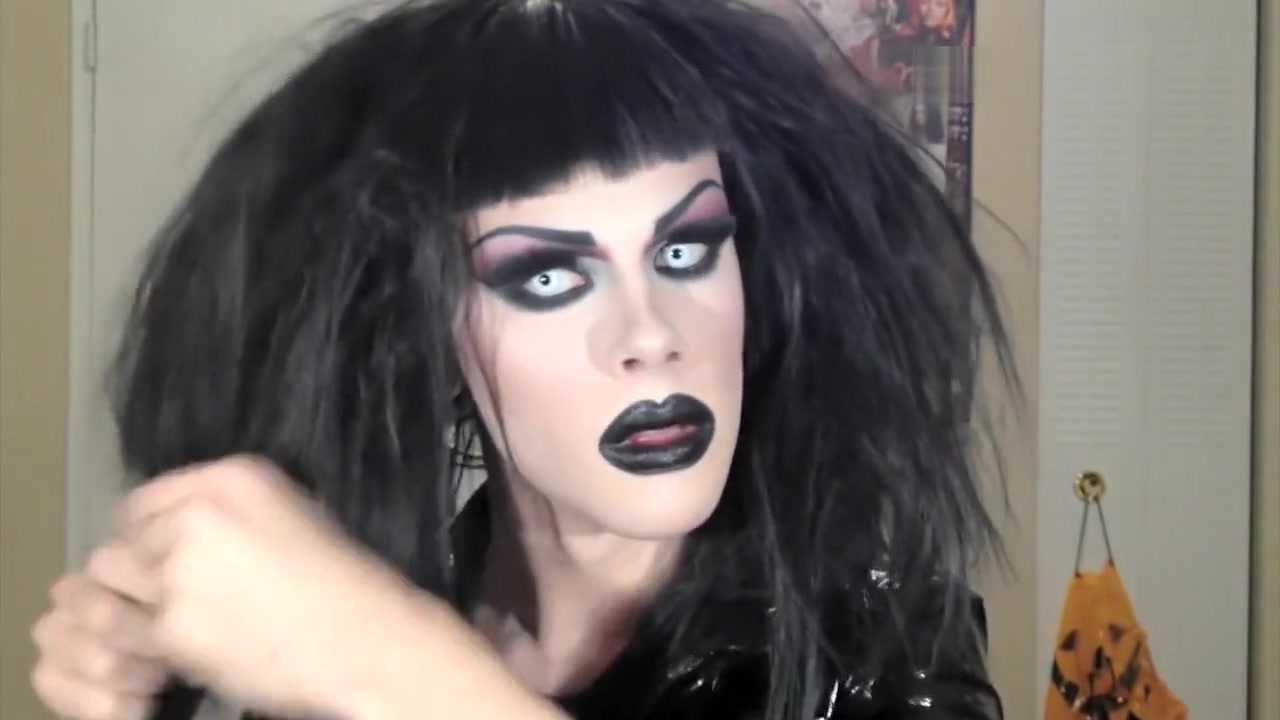 Dark drag