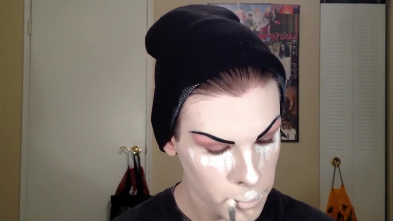 Dark drag