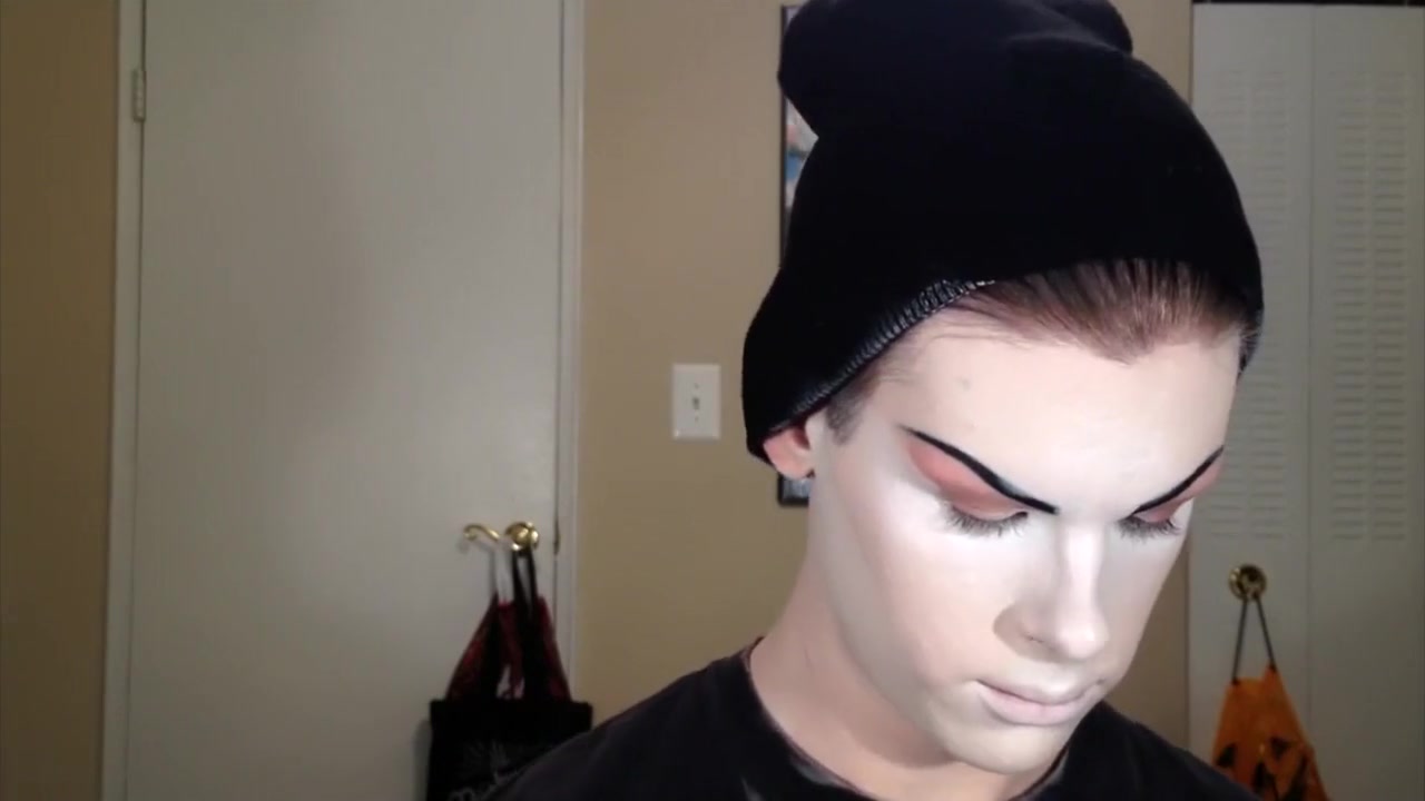Dark drag