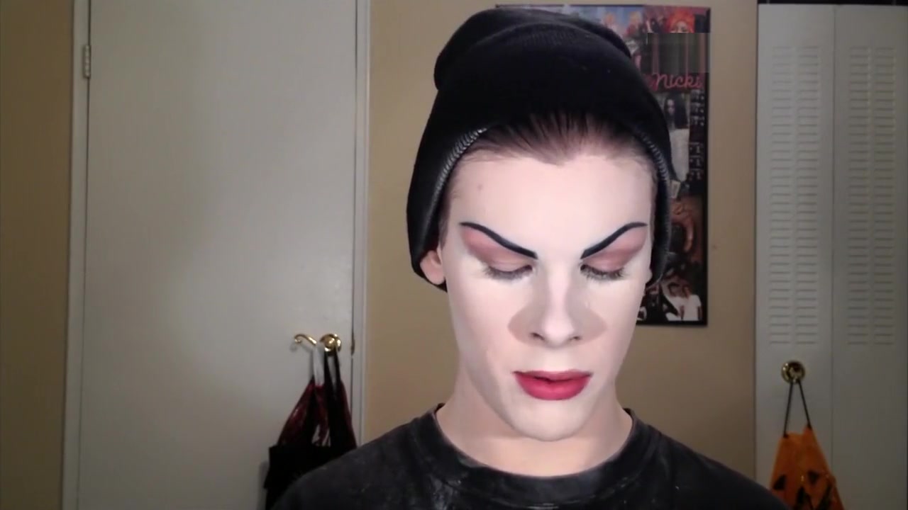 Dark drag