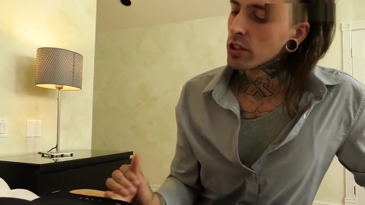 One Night stand with sexy Shemale teen 18+