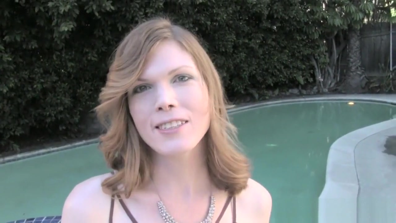 Classy tranny teasing her asshole outdoors
