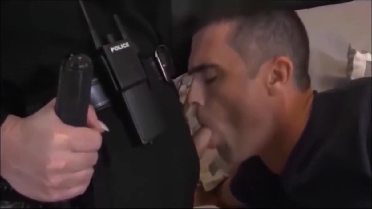 shemale Cop