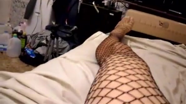 Carmen cumming In Room 5