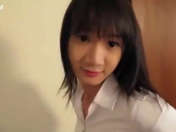 Ladyboy Dating Ladyboy student 18+ Jerks 10-Pounder