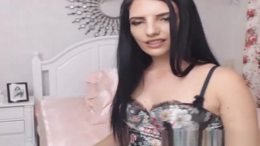 nice-looking shemale Jerking In Front Of web camera