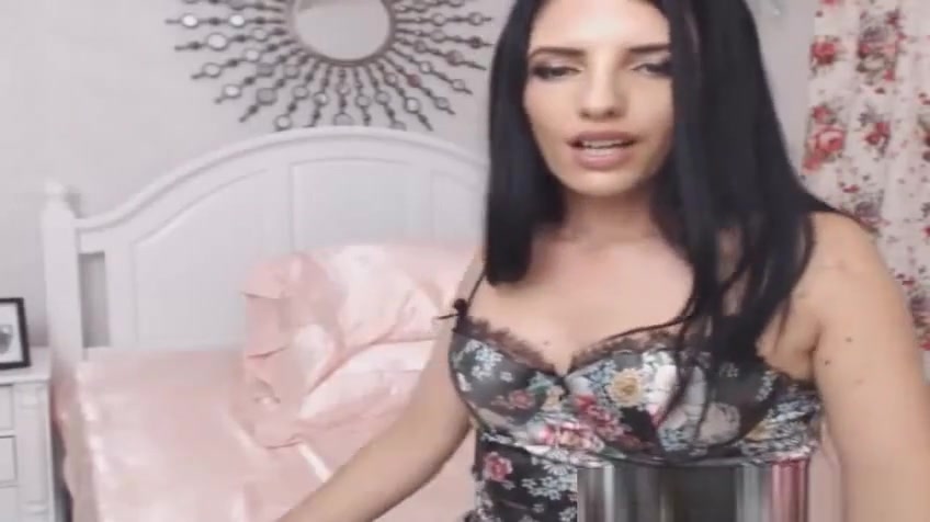 nice-looking shemale Jerking In Front Of web camera