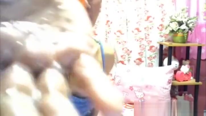 Skinny ladyman Cums With enormous sex cream
