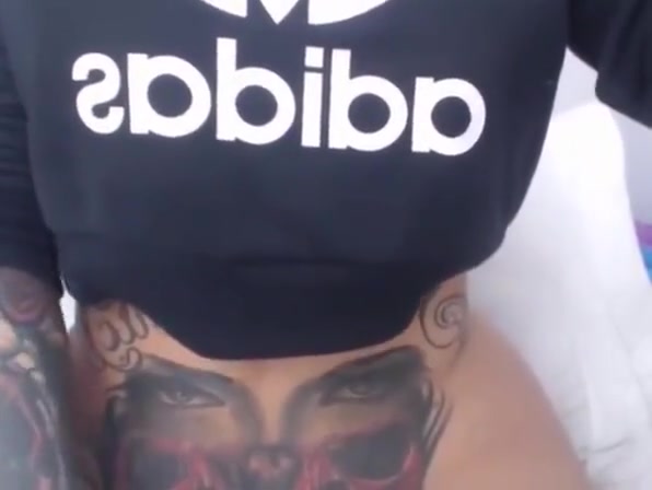 sleazy Tattooed tranny bonks Her butthole Closeup