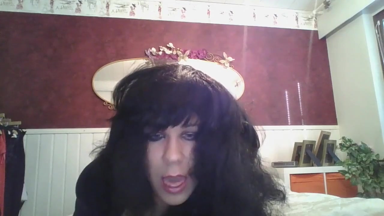 Emilie Crossdresser cum eating Compilation