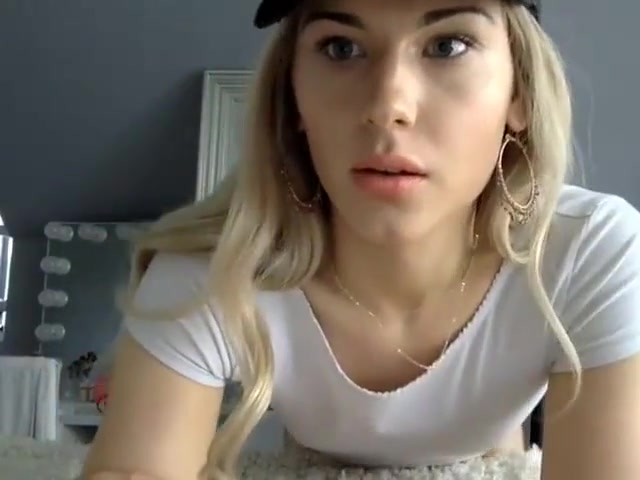Super filthy blonde lady-man LoveBird cam